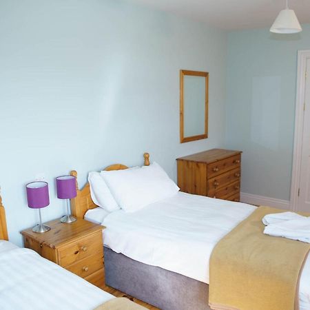Dingle Courtyard Cottages 4 Bed By Trident Holiday Homes Екстериор снимка