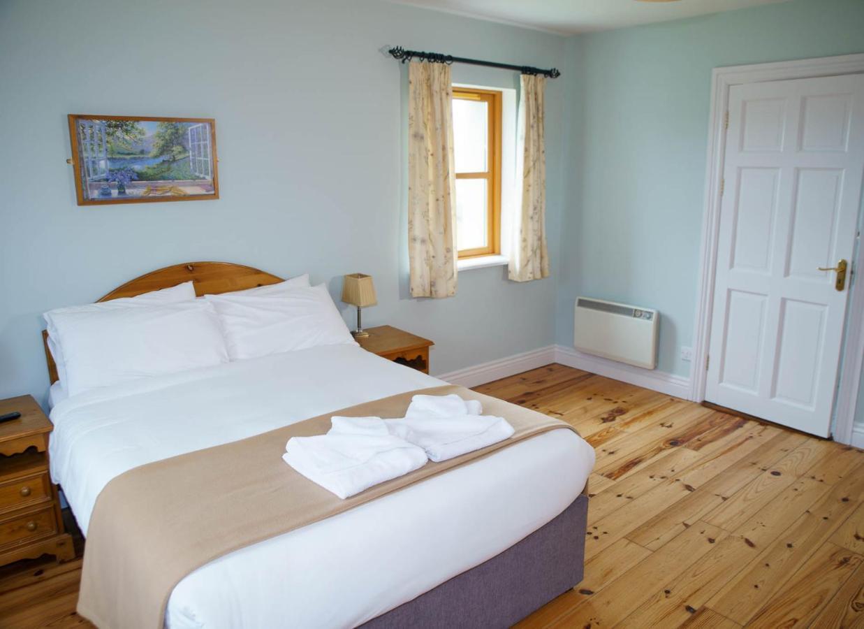Dingle Courtyard Cottages 4 Bed By Trident Holiday Homes Екстериор снимка