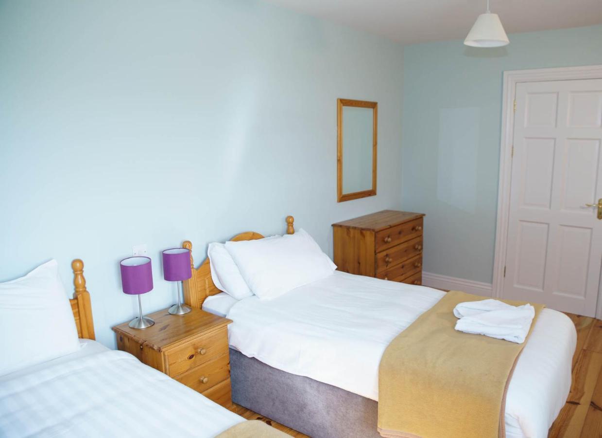 Dingle Courtyard Cottages 4 Bed By Trident Holiday Homes Екстериор снимка