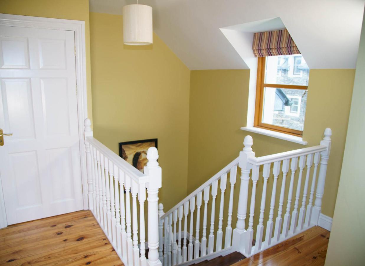 Dingle Courtyard Cottages 4 Bed By Trident Holiday Homes Екстериор снимка